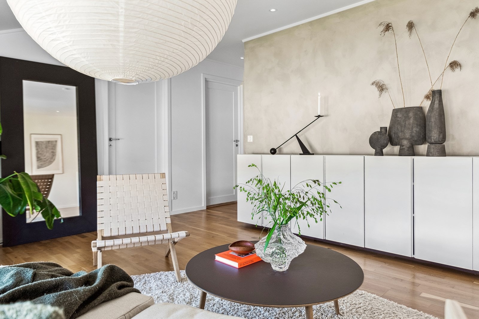 I boligens andre etasje finner du en ekstra stue, som er perfekt ved besøk eller ungdommer i hus. Galleribilde