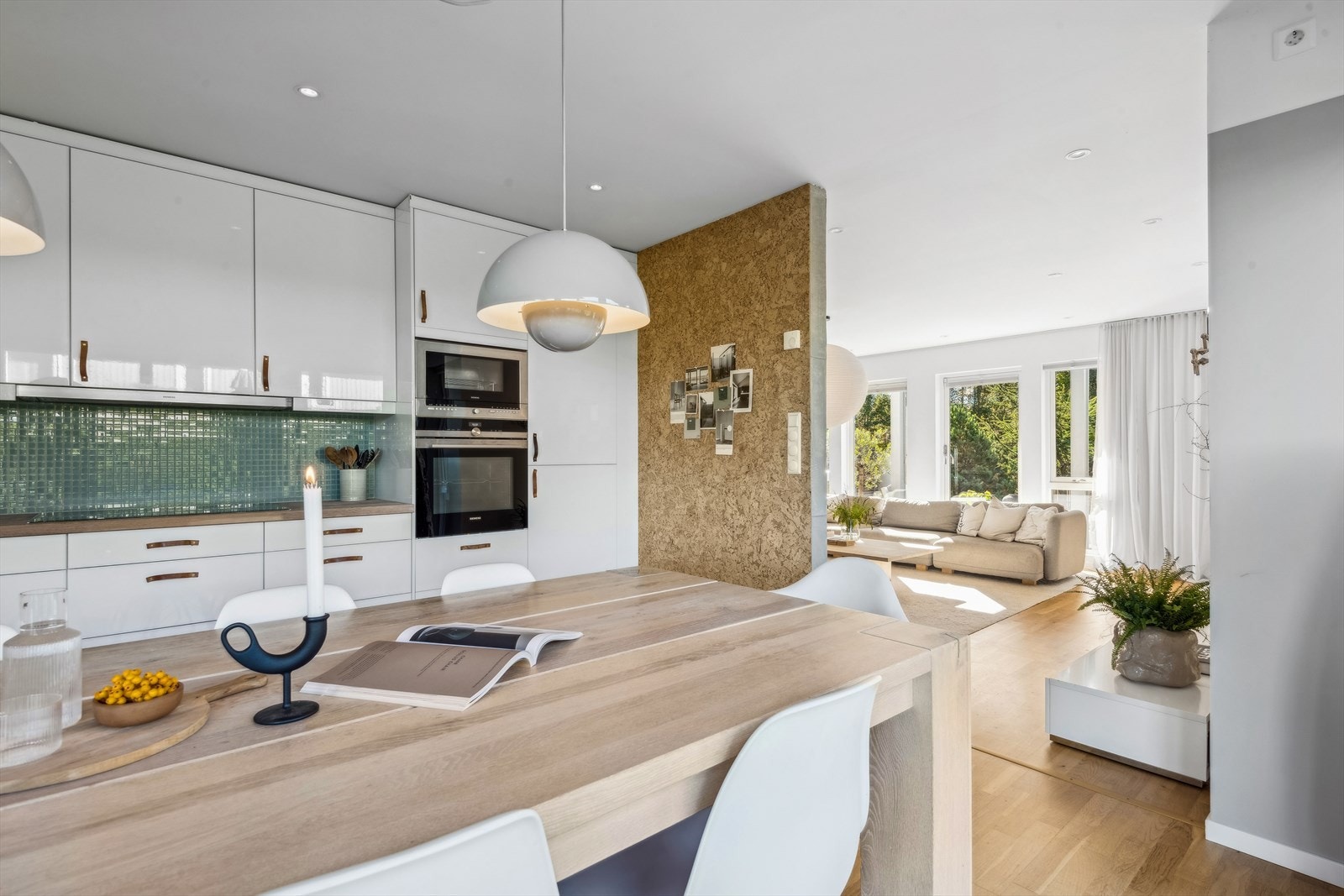 Kjøkkenet er fra merket IKEA. Galleribilde