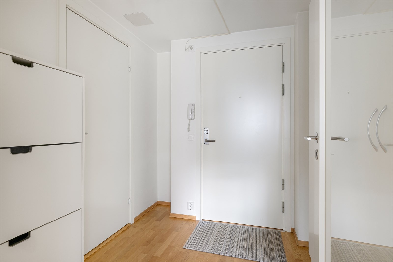 - Du ønskes velkommen i en hyggelig separat entré - Galleribilde