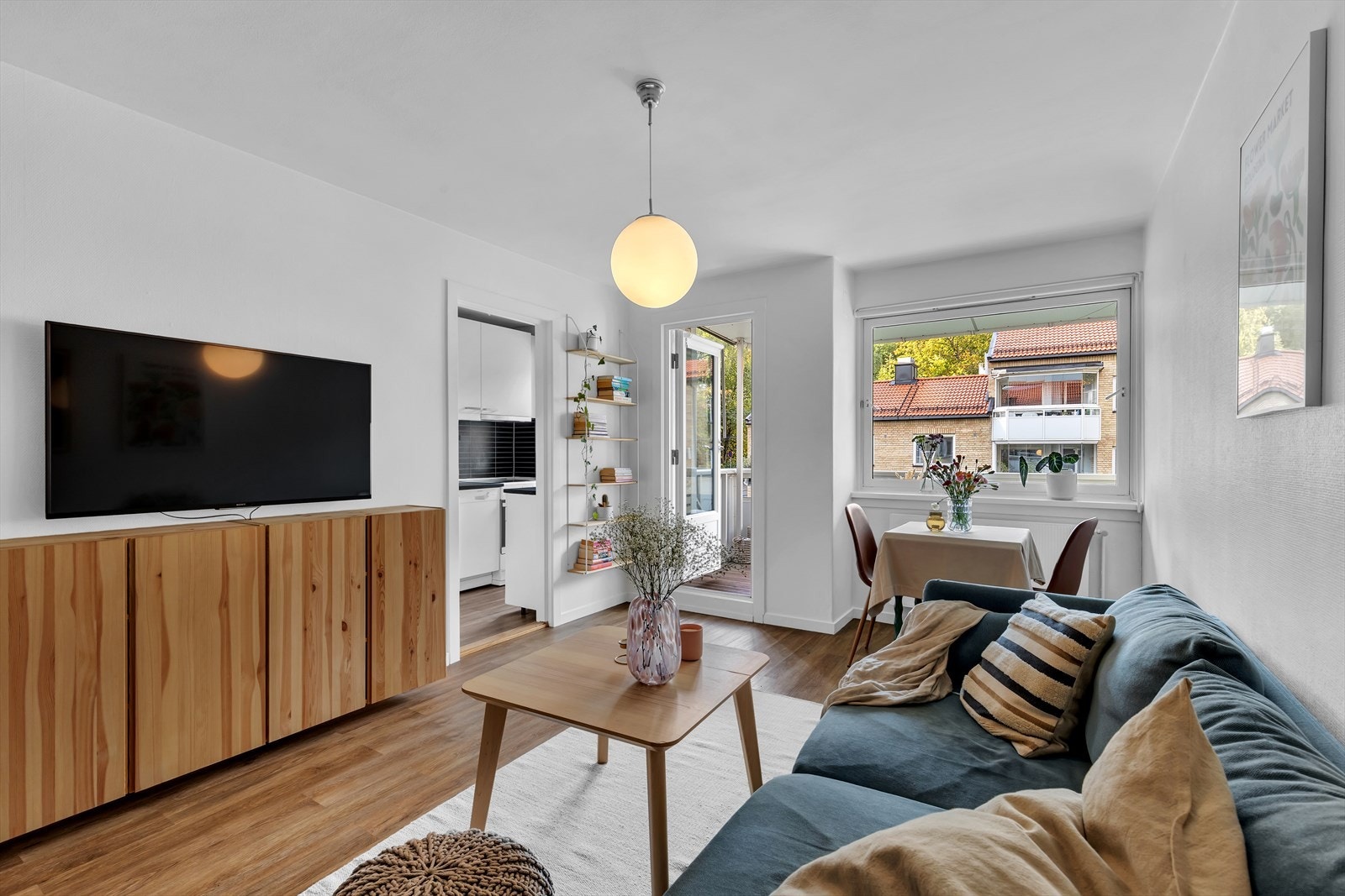 Lys og hyggelig stue. Galleribilde