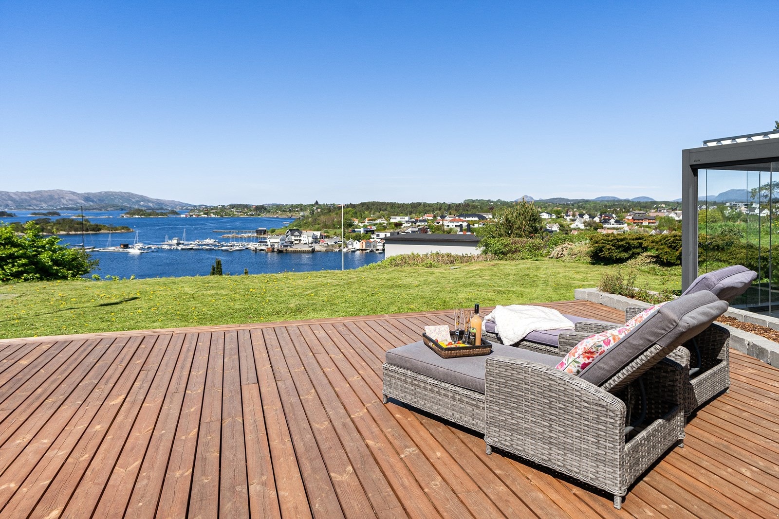 Her bor man vakkert på herlige Hjellestad. Galleribilde