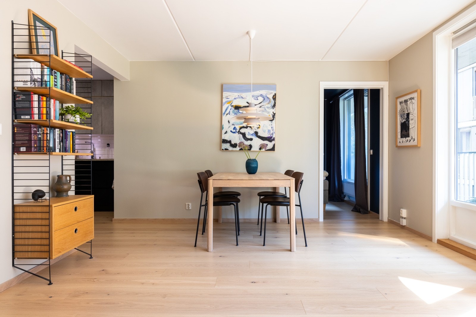 Gode muligheter for å tilføye eget preg i form av kunst og dekor. Galleribilde