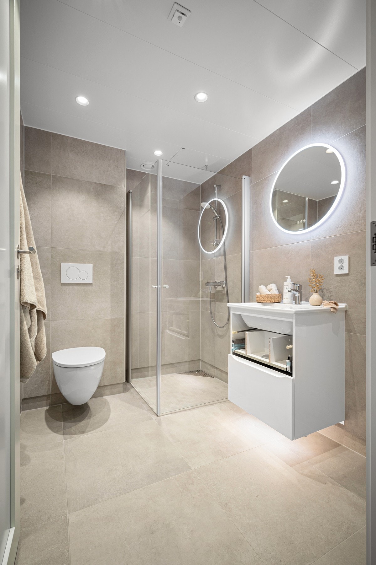 Privat bad i tilknytning til hovedsoverommet Galleribilde