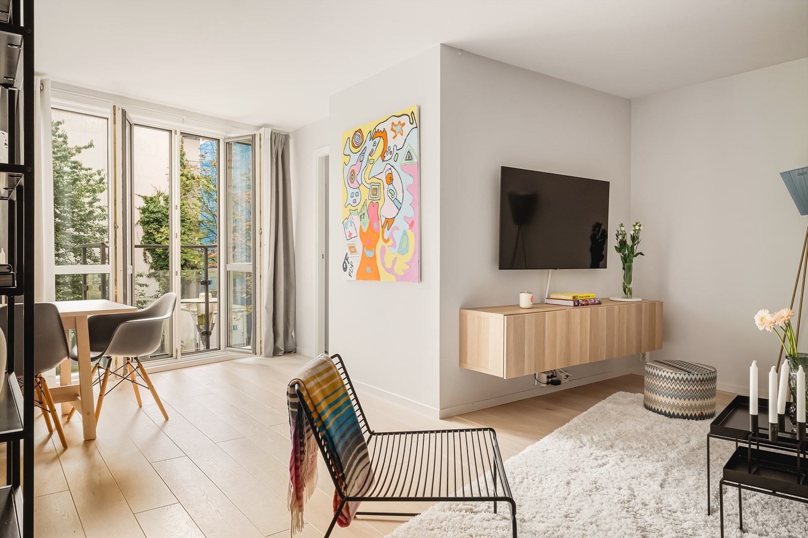 - En moderne selveier som måler 75 m² (BRA-I) - Galleribilde