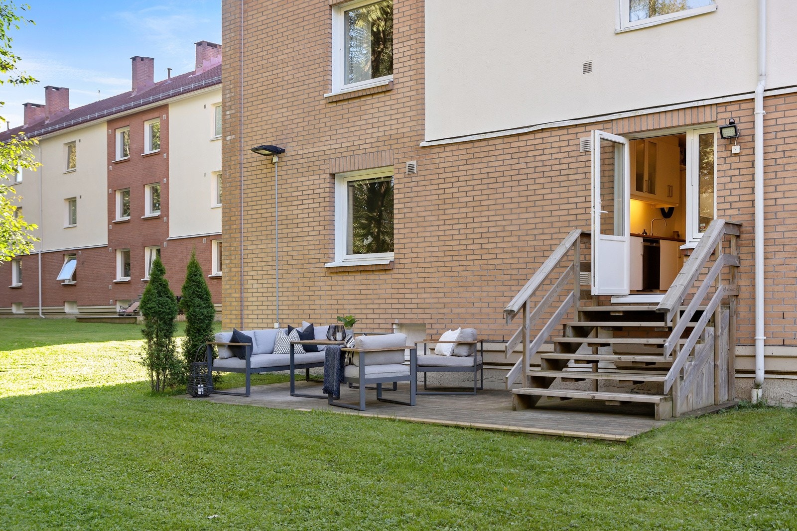 -Velkommen til Feltspatveien 44, en lys og luftig 3-roms hjørneleilighet med markterrasse på 14 m² og balkong - Galleribilde