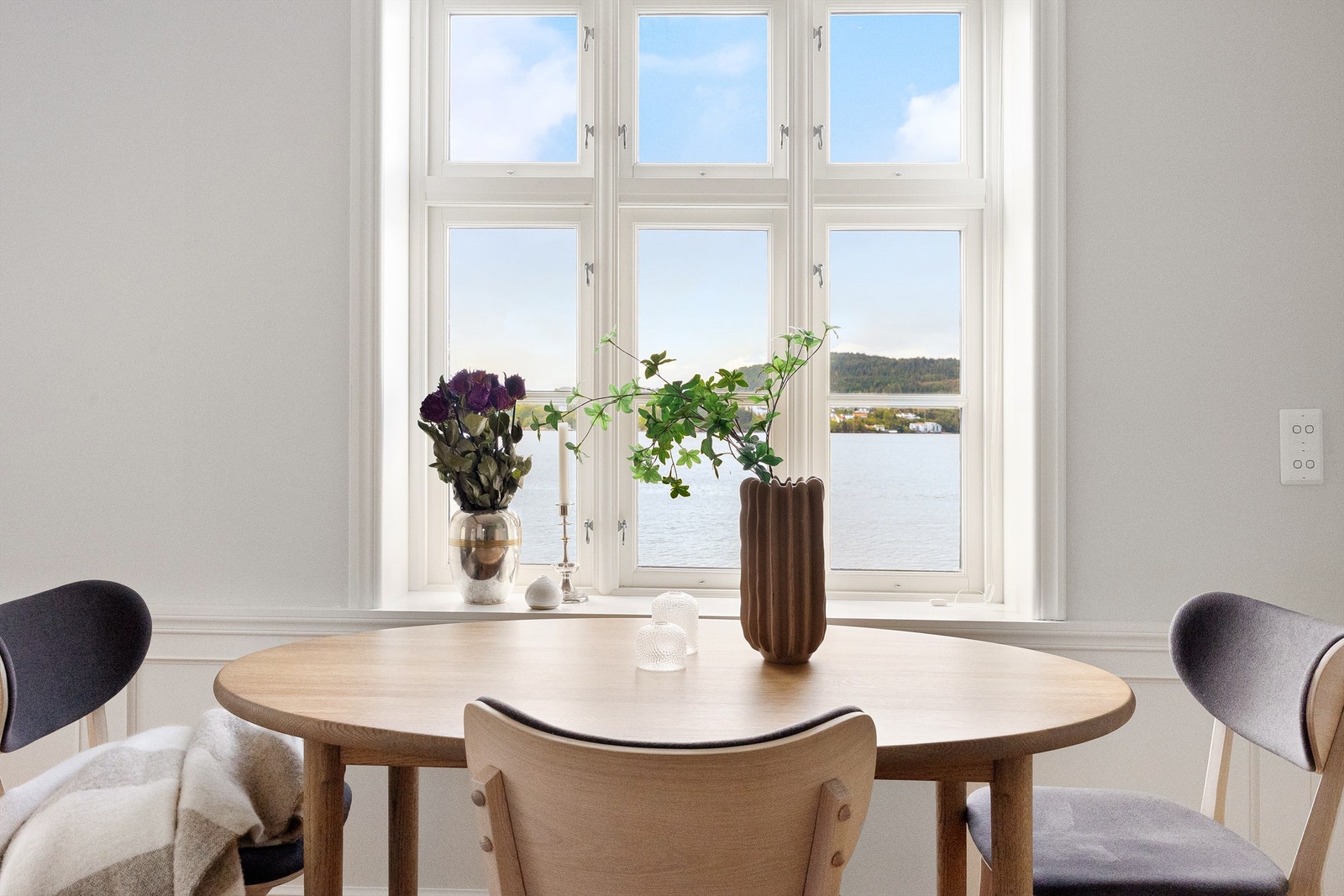 Herlig utsikt fra spisestuen! Galleribilde