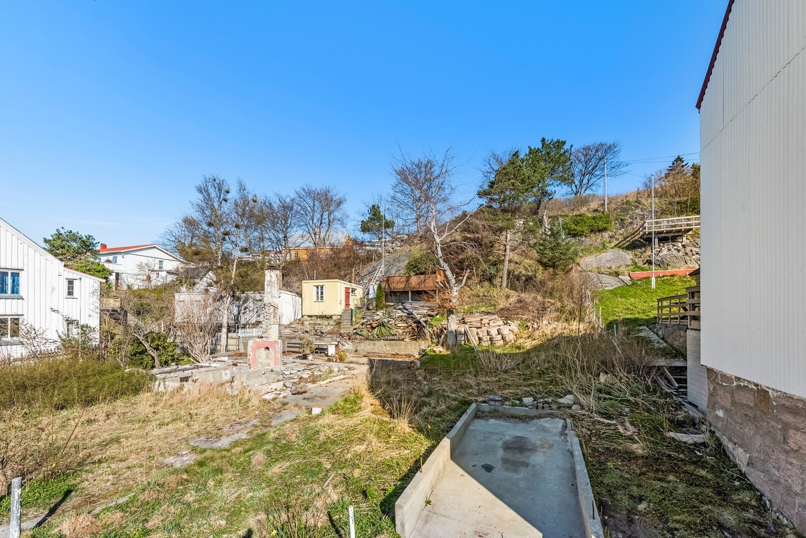 Garasjen som stod på tomten er også revet. Galleribilde