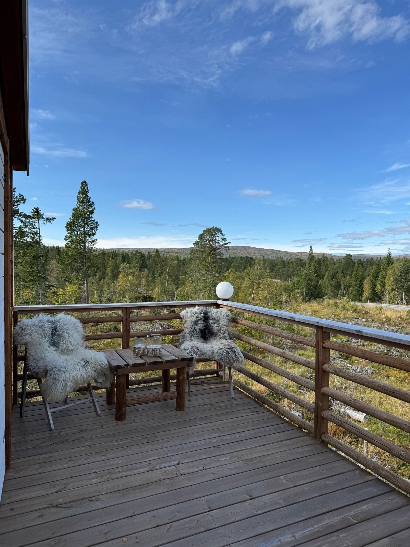 Flott utsikt fra terrassen. Galleribilde