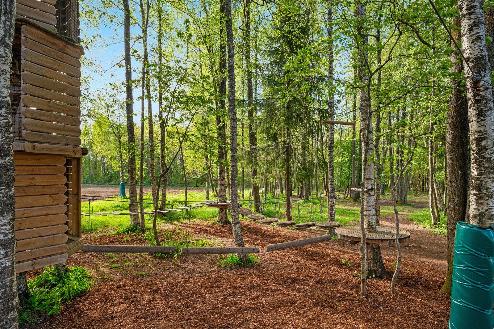 Klatreløype tilgjengelig for alle(utenom skoletid) Galleribilde