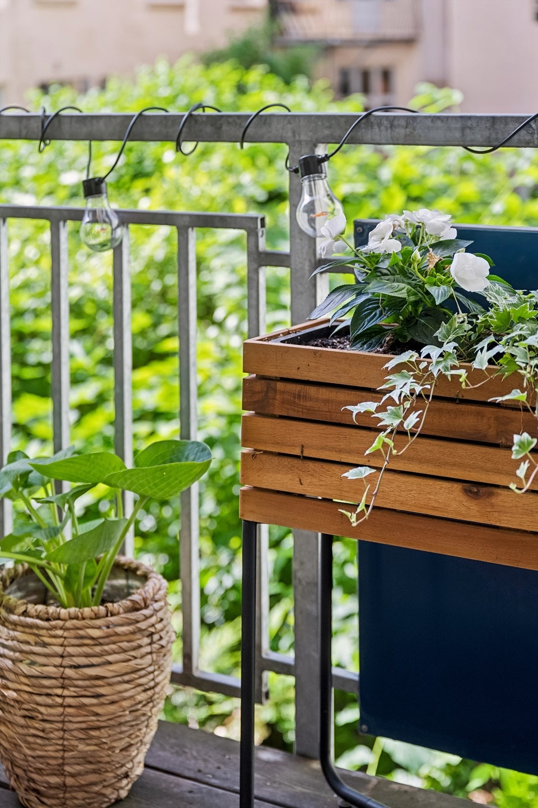 Uteplassen har også en utvendig bod på ca. 1 m². Galleribilde