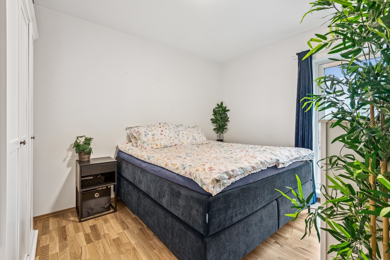 Soverommet er på 10,5 kvm og har god plass til dobbeltseng og garderobe. Galleribilde