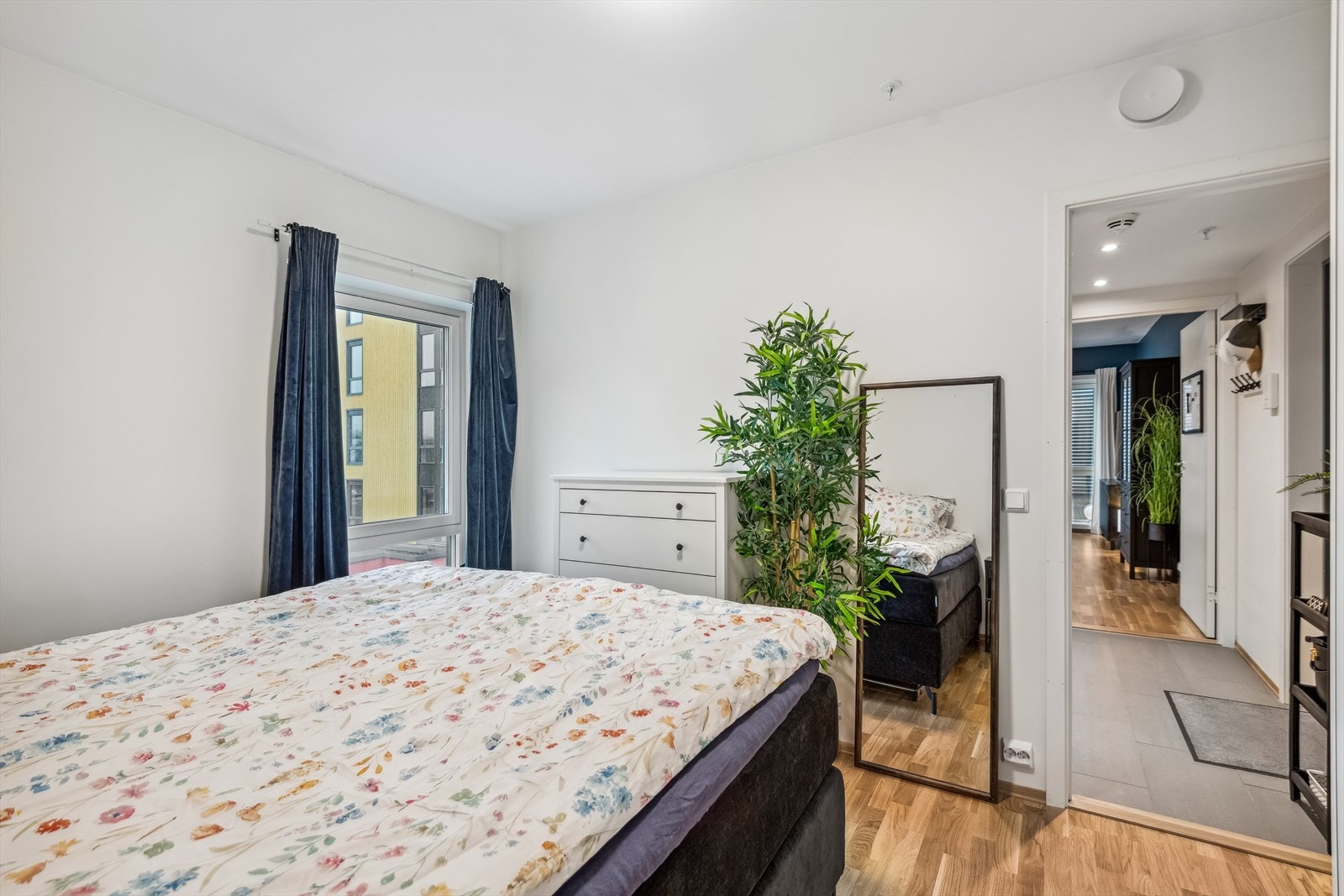 Borettslaget har kollektiv avtale med Telenor for TV- og internett. Inkl. T-Wee boks. Galleribilde