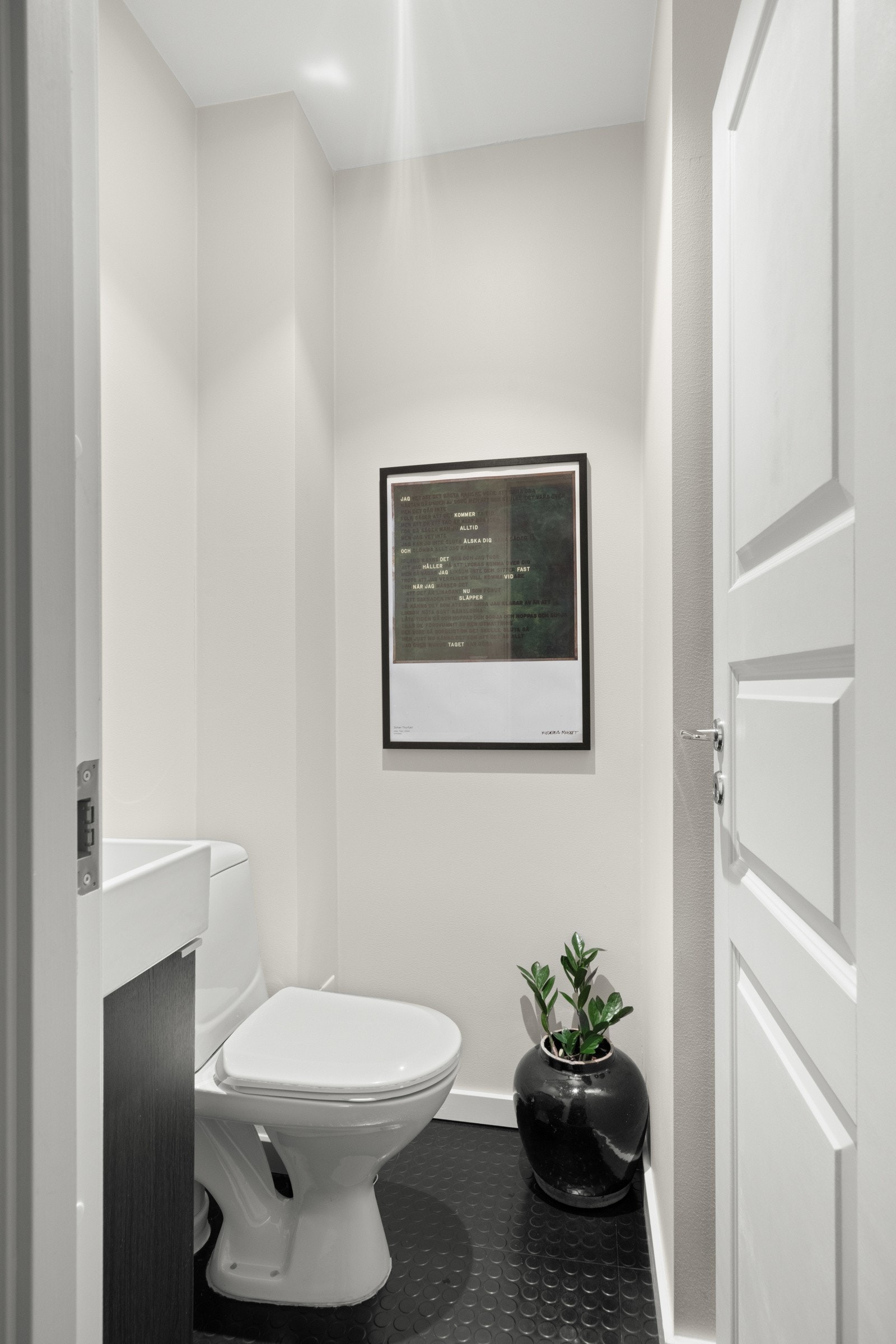 Leiligheten har et separat wc. Galleribilde