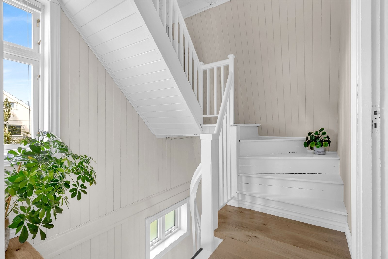 Trapp opp til loft. Galleribilde