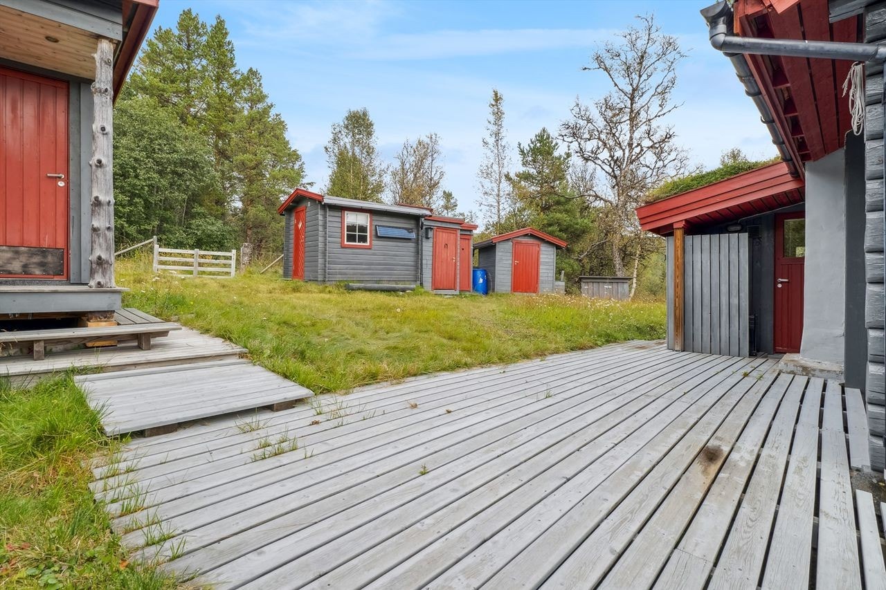 Terrasseplattingen er tilknyttet et av byggene. Galleribilde