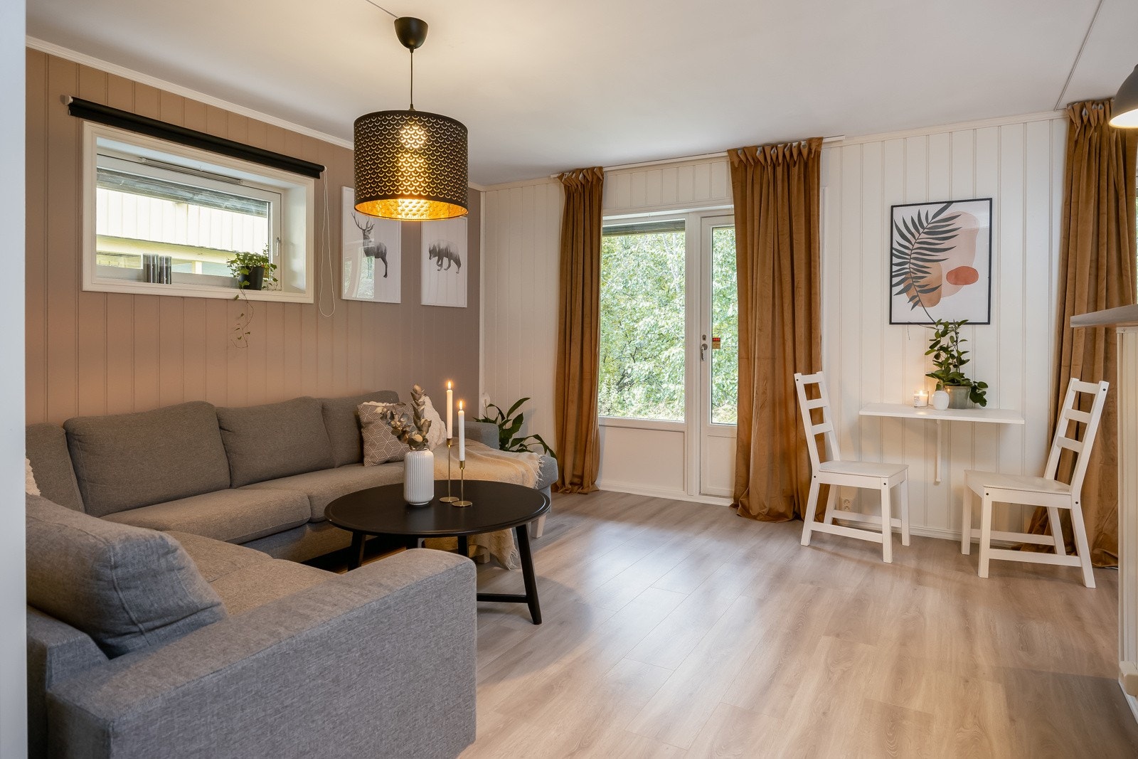 Leiligheten innehar en tiltalende standard, og her kan man flytte rett inn uten å måtte pusse opp. Galleribilde