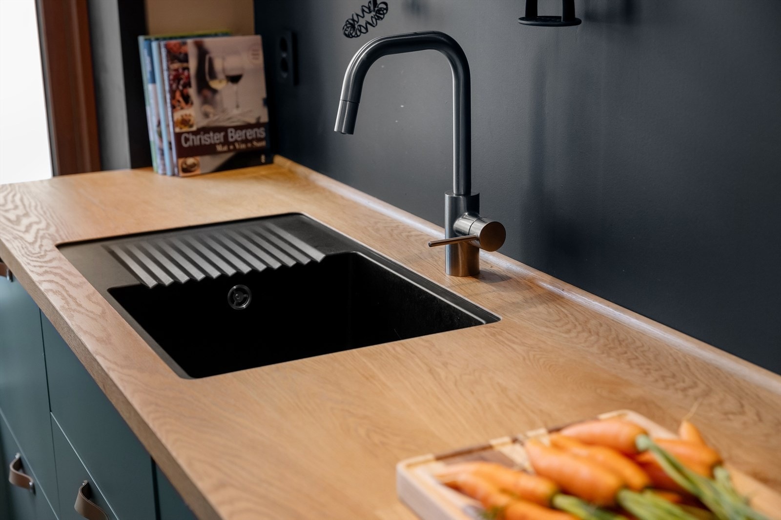 Merk planlimt benkeplate Galleribilde