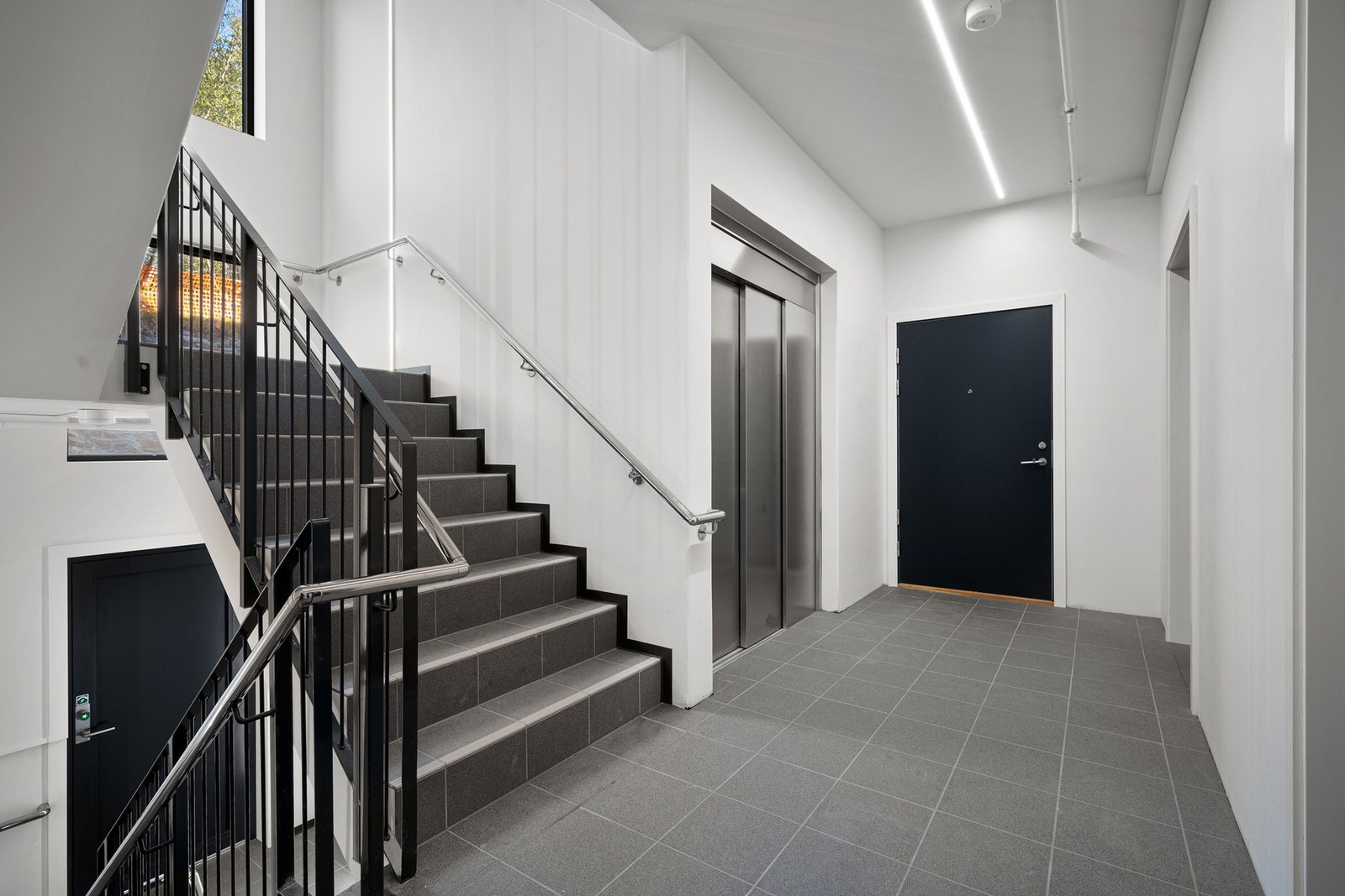 Til leiligheten får du enkel adkomst via heis Galleribilde