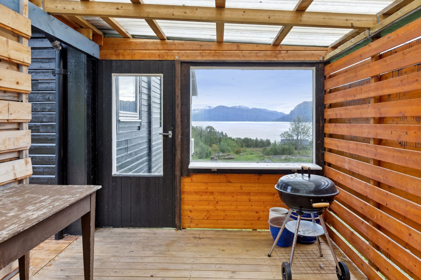 Overbygd lagringsplass Galleribilde