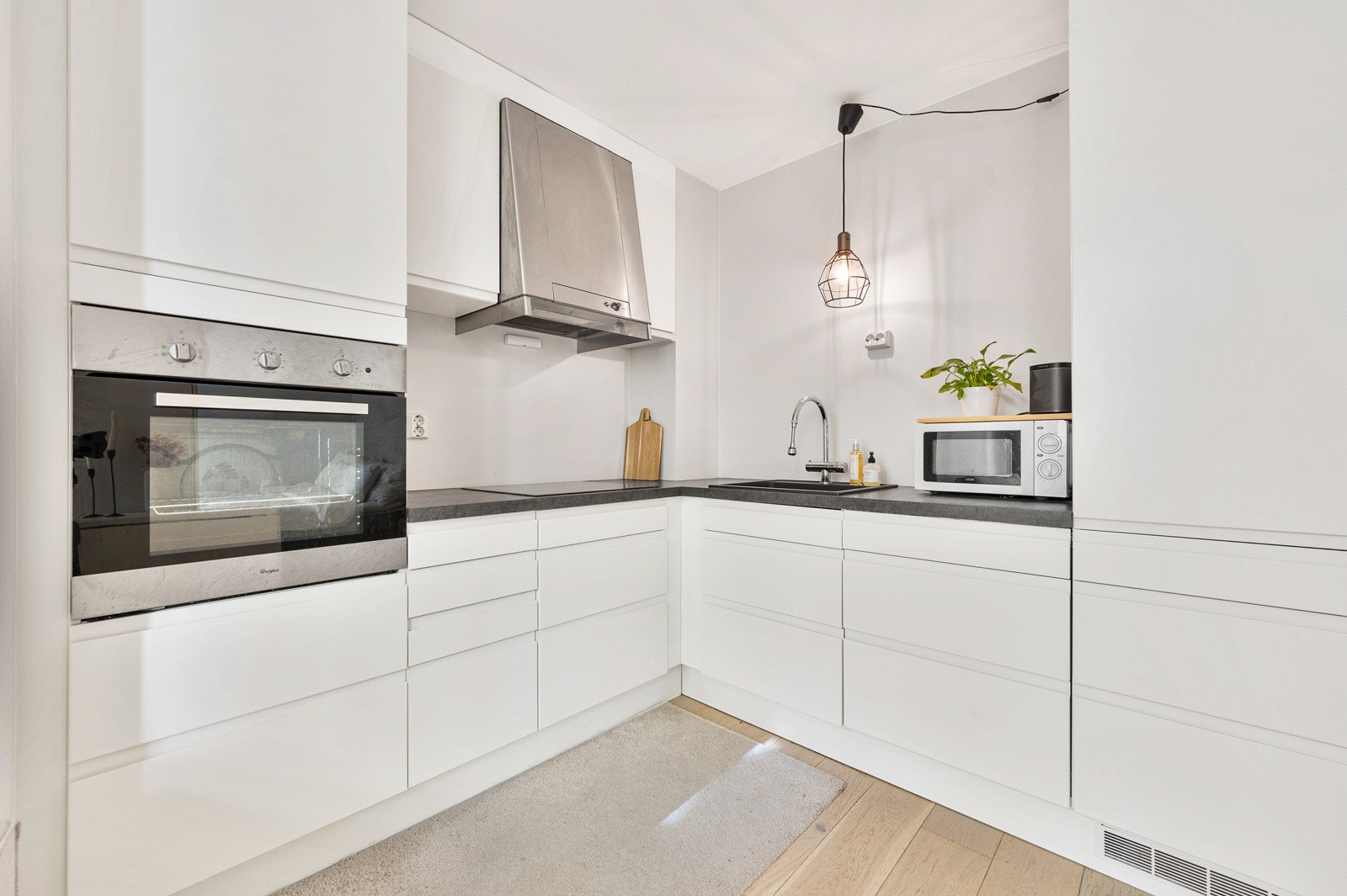 Hybelen har også et stort og fint kjøkken. Galleribilde