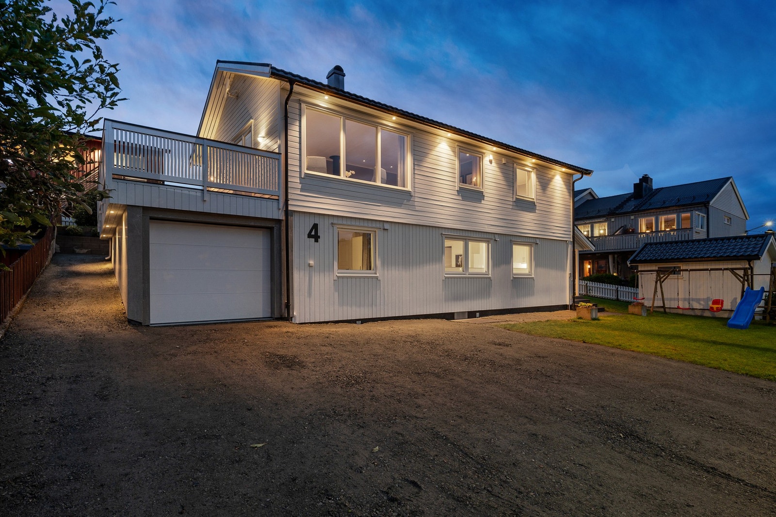 Modernisert og pen enebolig med utleiedel, beliggende på Kanebogen Galleribilde