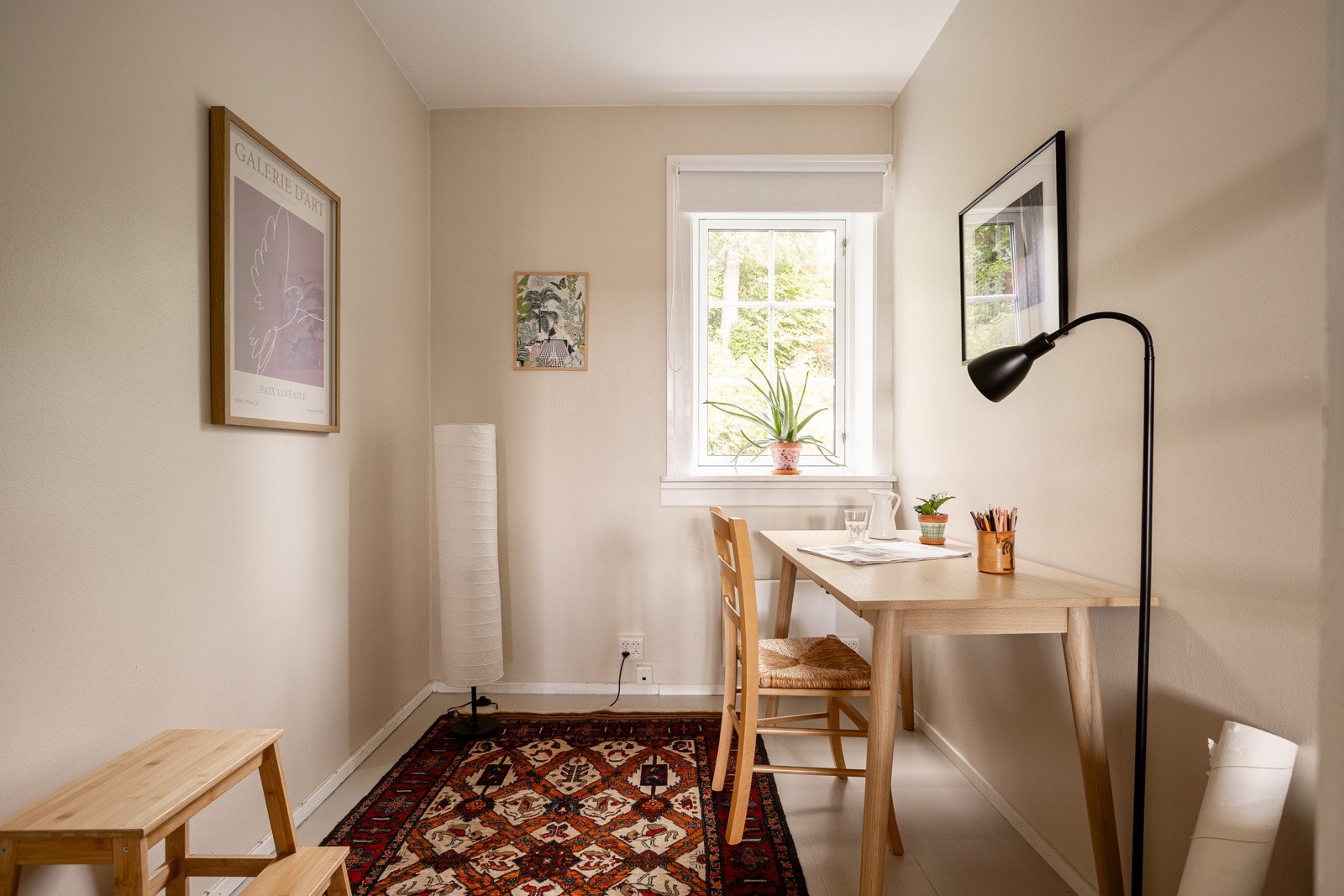 Samtlige soverom i dette hjemmet vender mot rolige områder og nabolag. Galleribilde