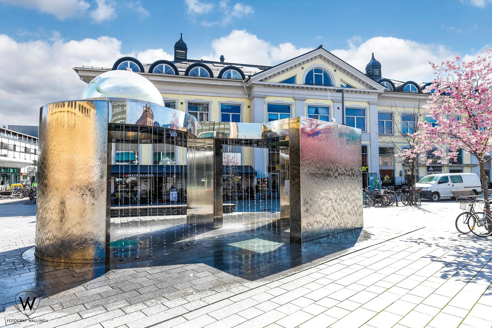 Strømsø torg har fått et løft i senere år, og blitt byens nye samlingsted. Galleribilde