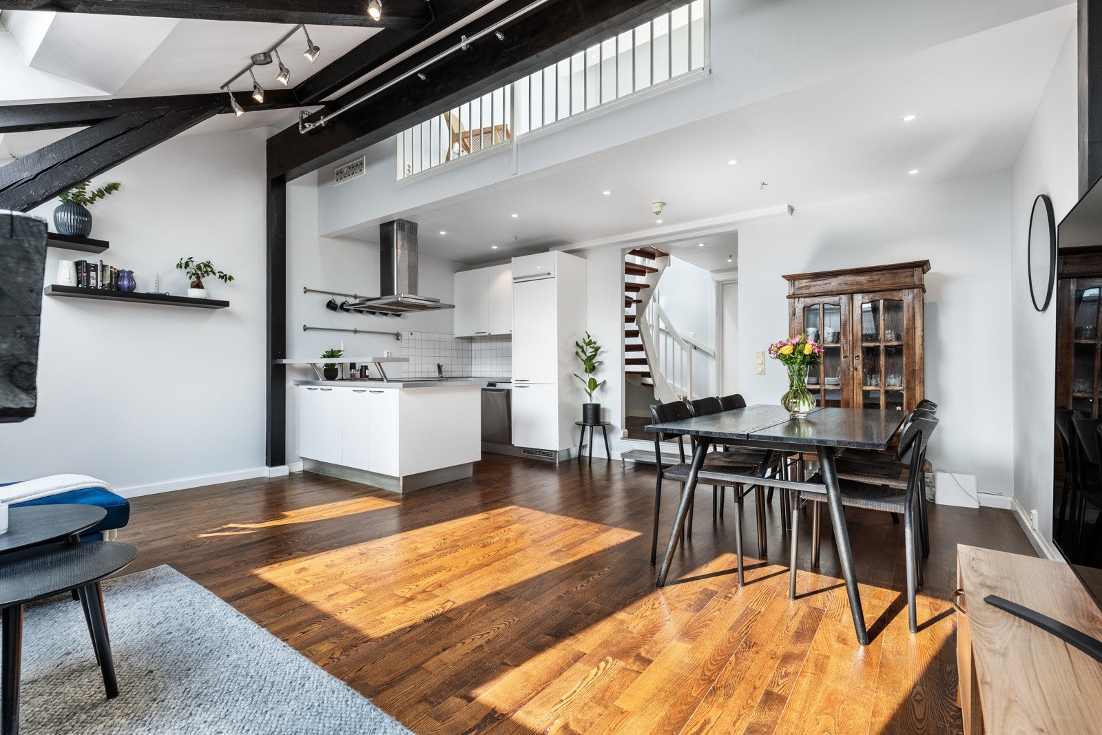 Privatmegleren ved Ken Thomas Fredriksen har gleden av å presentere Strømsø torg 5B. Galleribilde