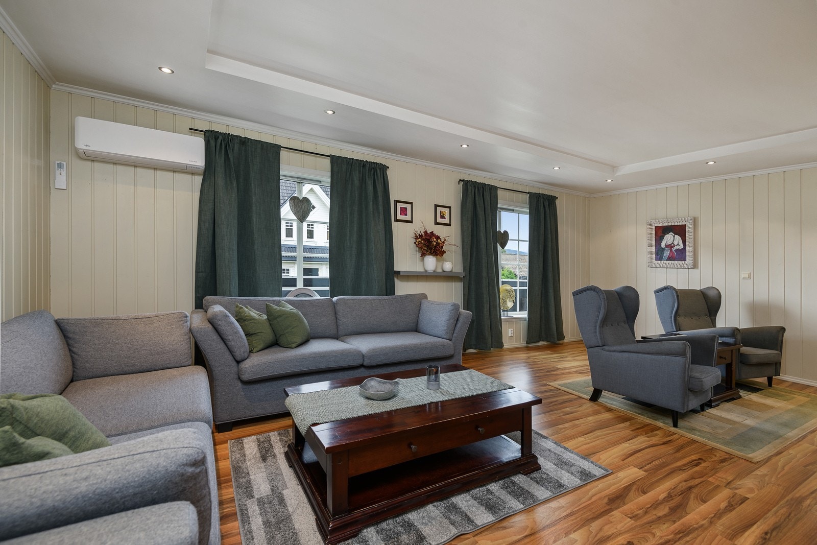 Gode møbleringsmuligheter i stuen Galleribilde