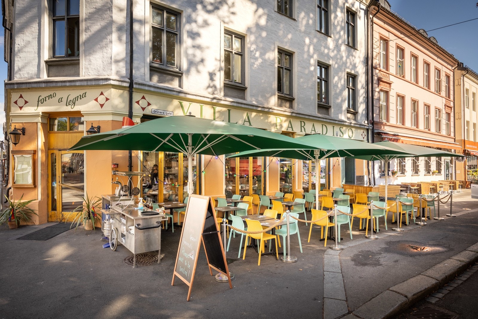 Villa Paradisio serverer ekte italiensk pizza. Galleribilde