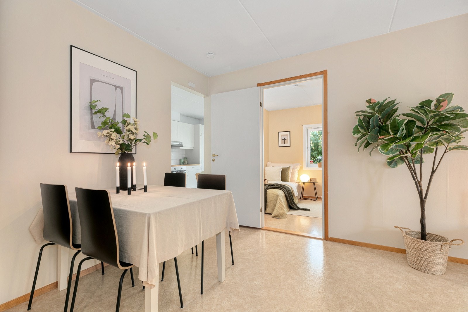 Stue/spisestue Galleribilde