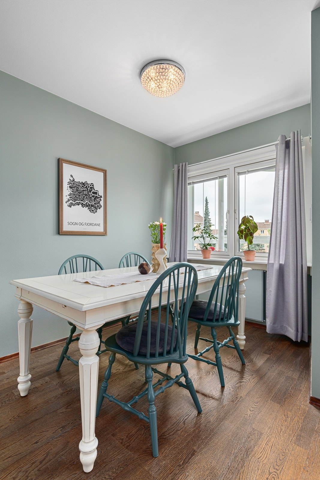 Her kan du enkelt kan invitere venner og familie til hyggelige måltider. Galleribilde