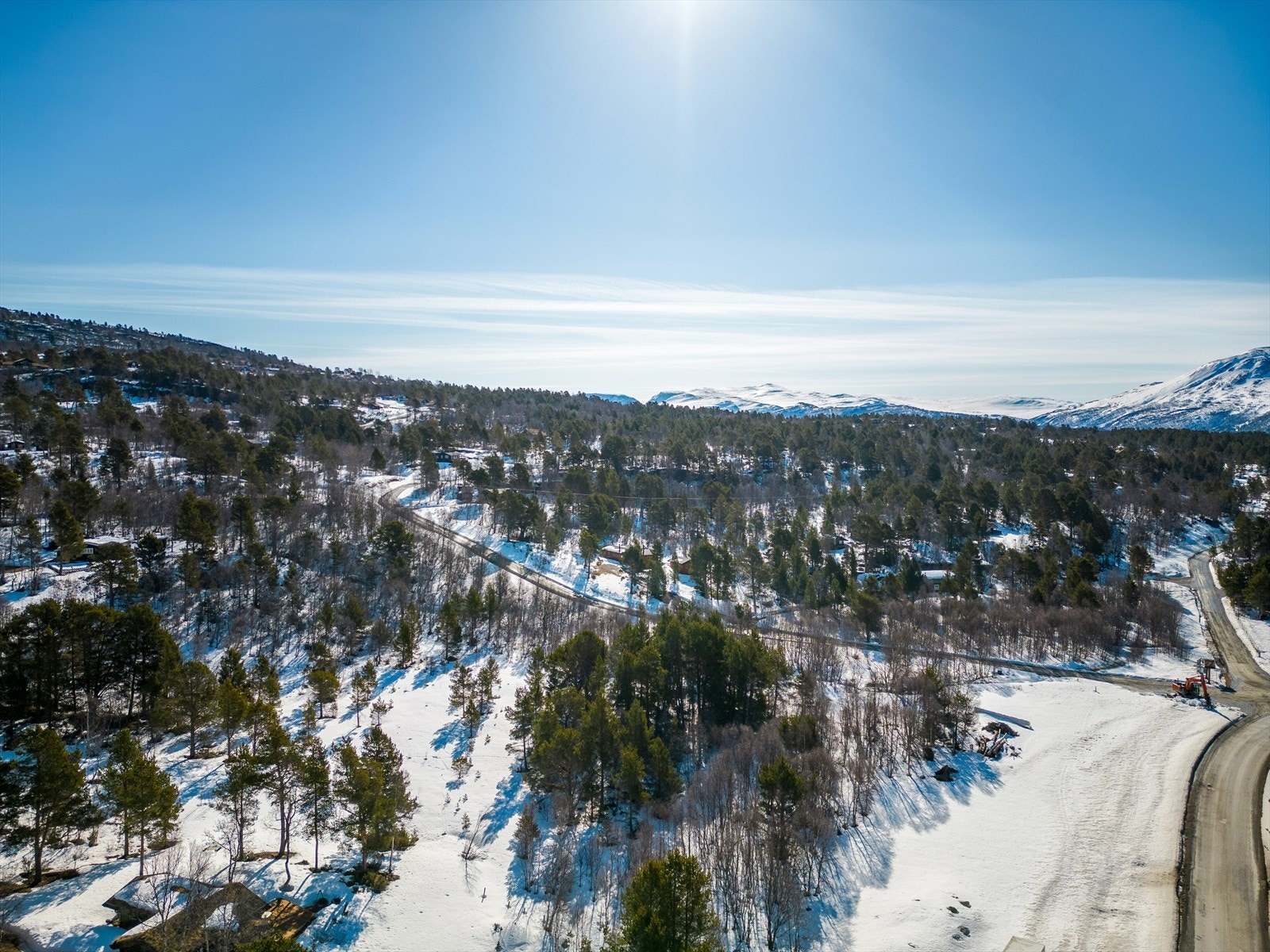 Ønsker du ytterligere servicetilbud har Oppdal sentrum et bredt utvalg av kjedebutikker og nisjebutikker side om side i sentrum, samt populære spisesteder og utesteder Galleribilde