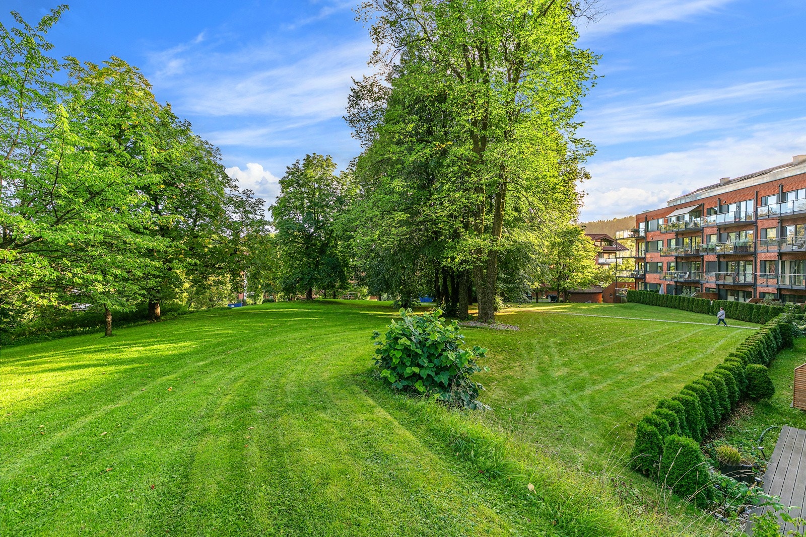 På Hamang er det turstier i nabolaget, og enkel tilgang tilturområder på Tanum og badevann i Vestmarka Galleribilde
