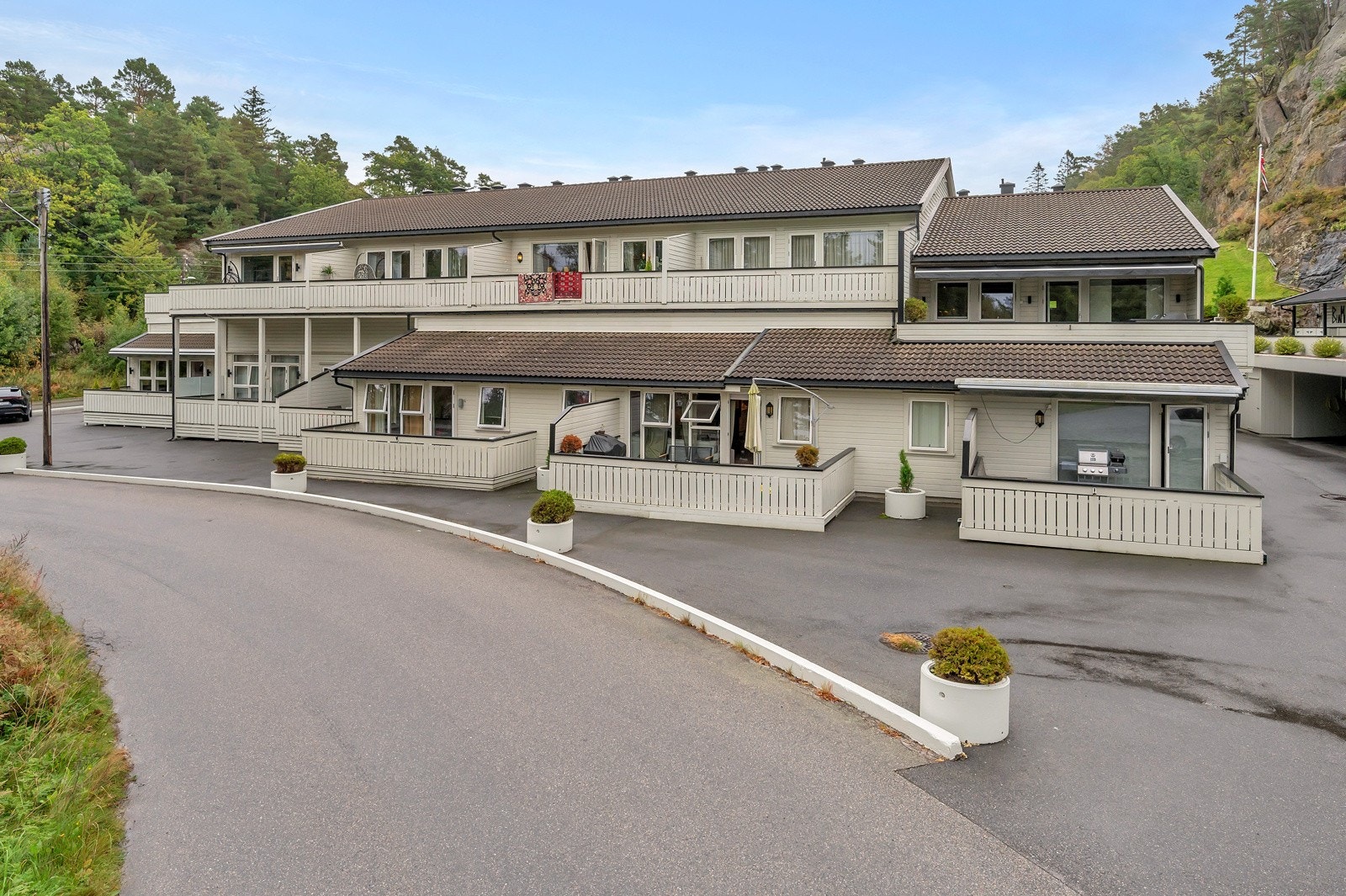 For øvrig gjesteparkering på sameiets tomt Galleribilde