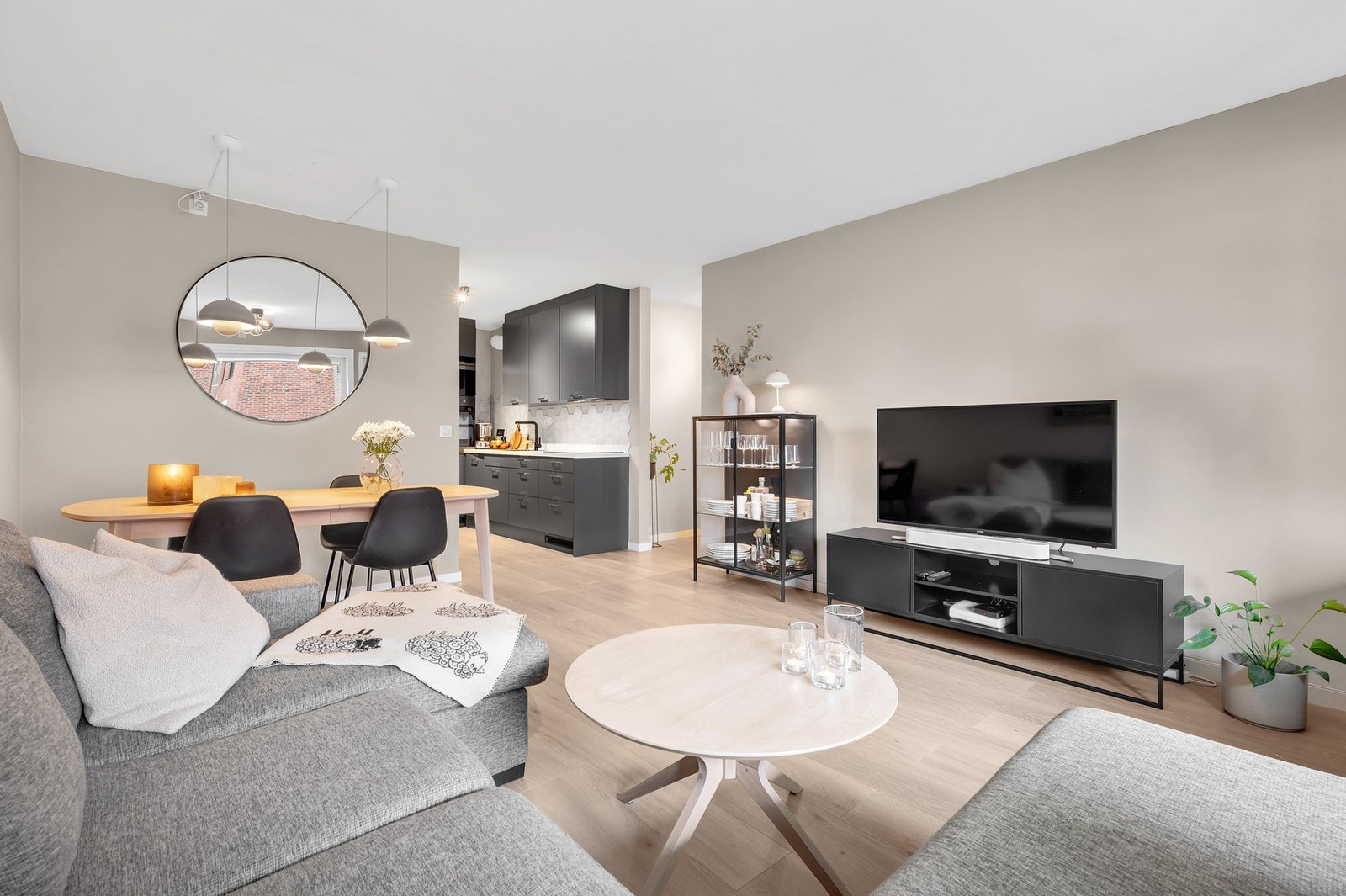 Strøken 3-roms som ble renovert i 2019/20. Galleribilde