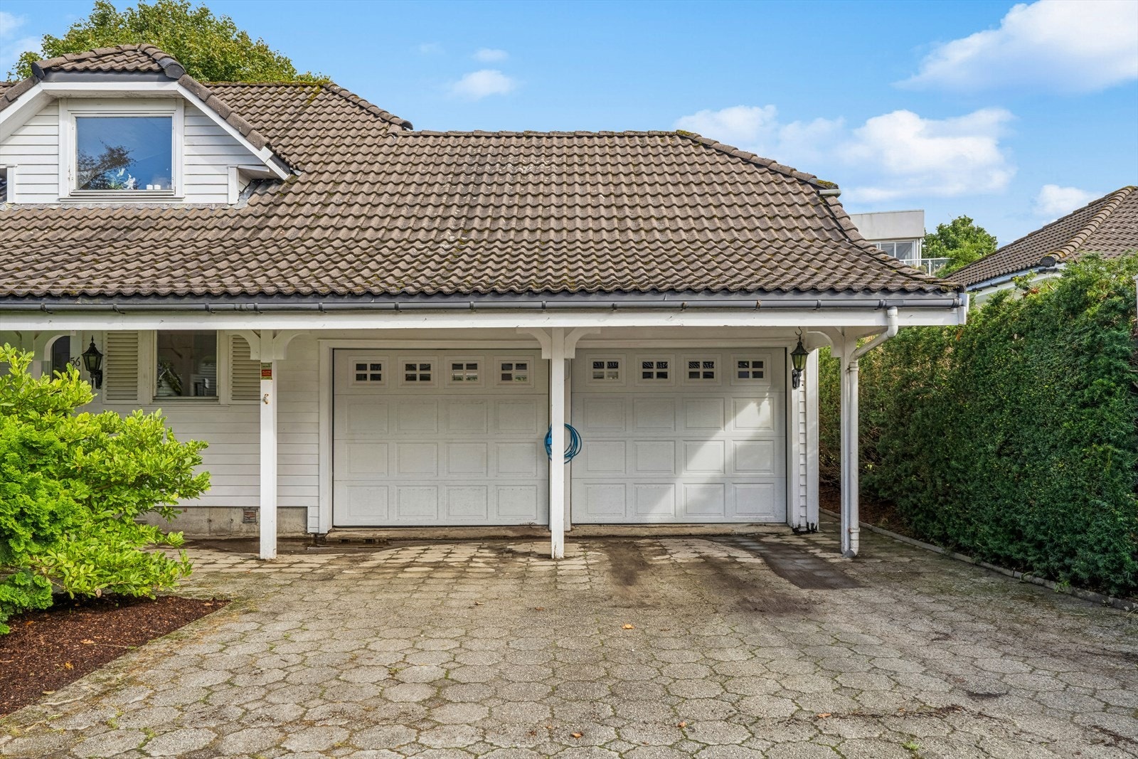 Integrert dobbelgarasje. Galleribilde