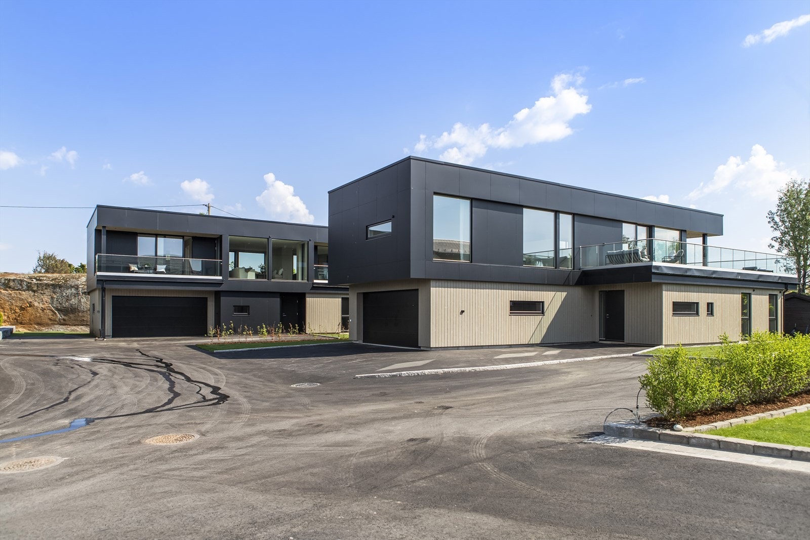 Barnevennlig og rolig med gåavstand til badeplasser og båthavn. Unike turområder! Galleribilde