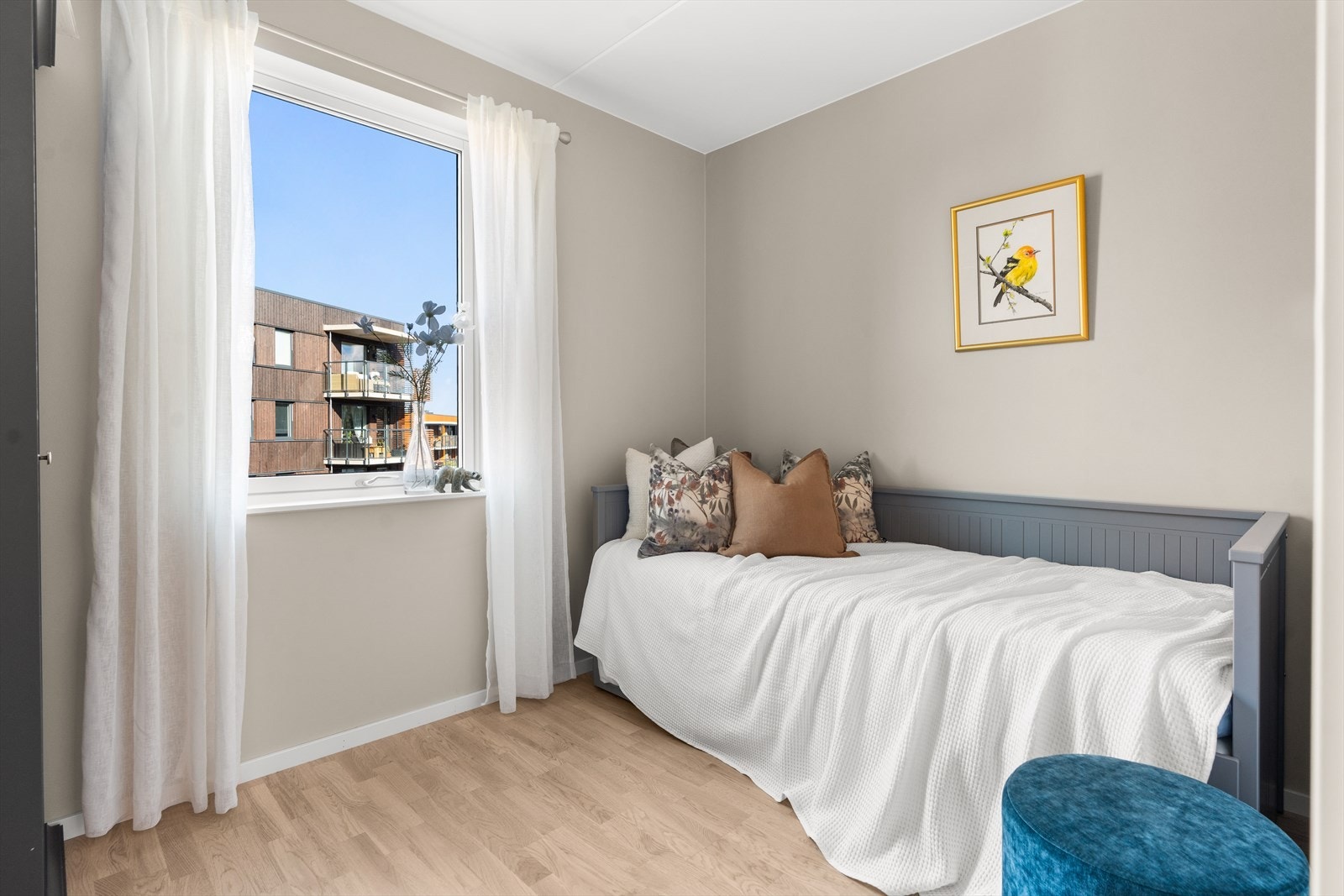 Soverom 2 er romslig og har gode innredningsmuligheter. Galleribilde