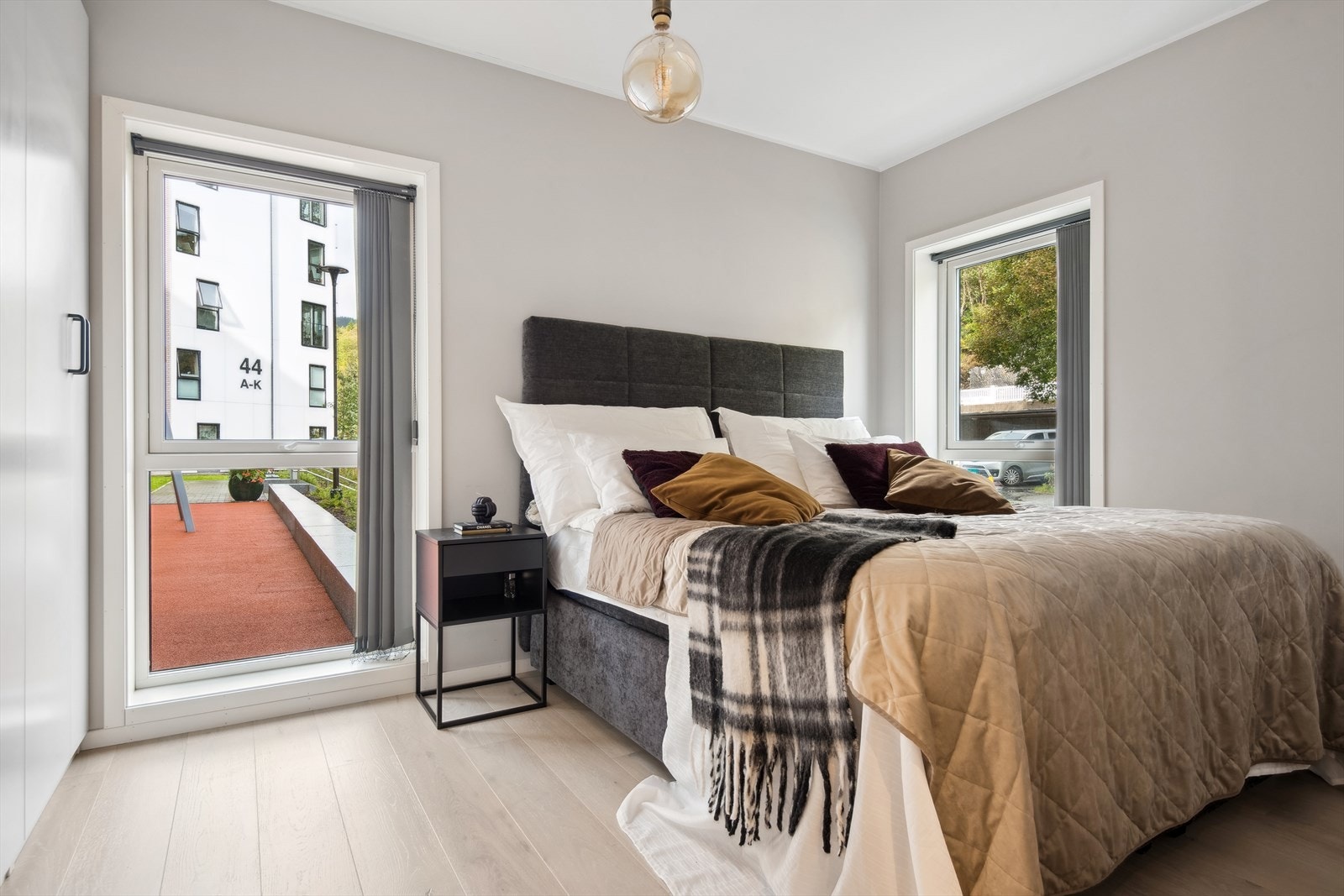 Hovedsoverommet er på ca. 11,9 m² Galleribilde