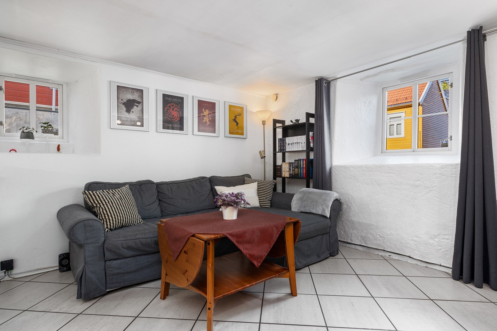 Seksjonen betaler kun kr 1.266 i måneden i felleskostnader inn til sameiet. Galleribilde