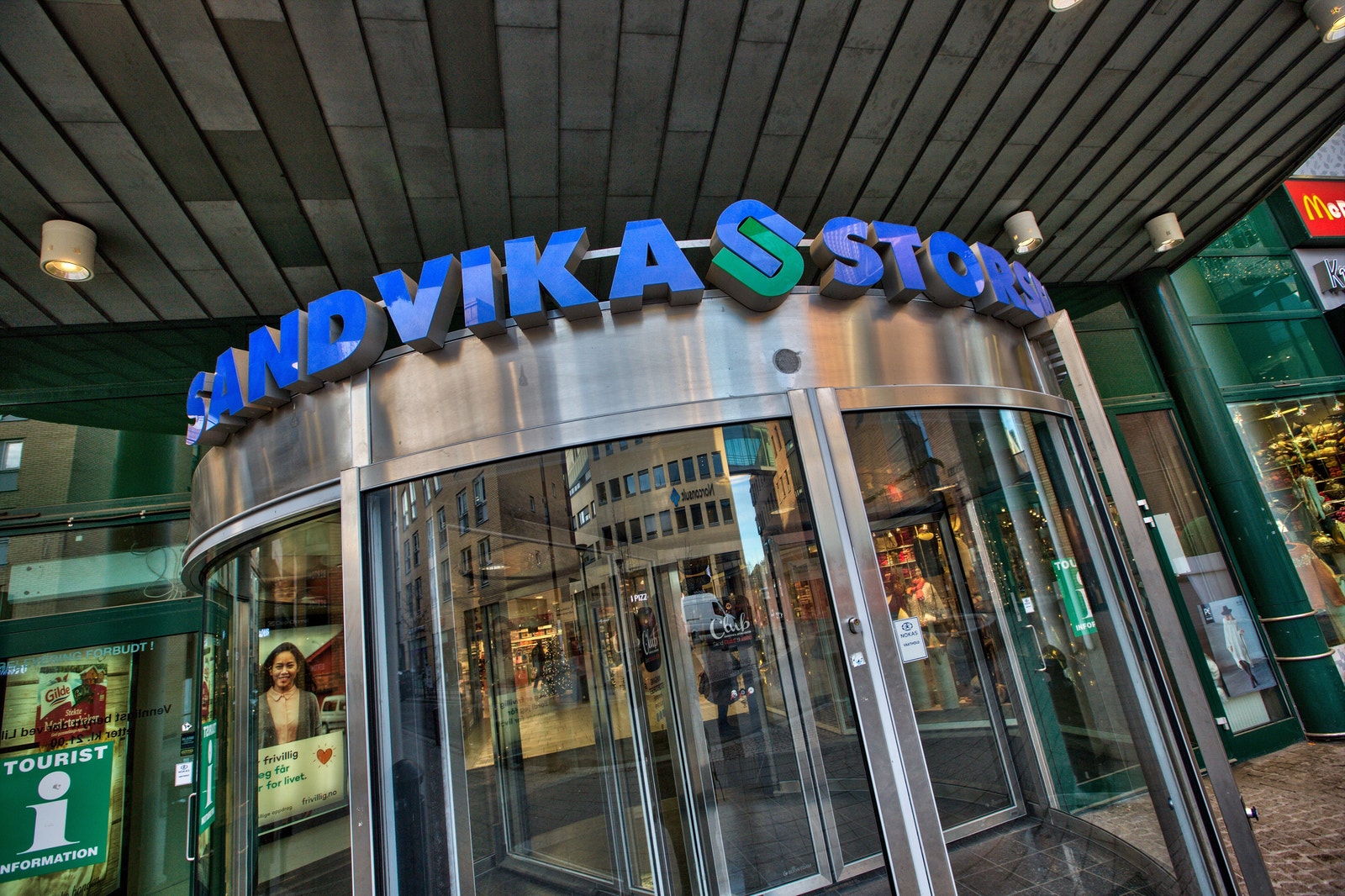 Sandvika Storsenter er få minutters gange unna! Galleribilde