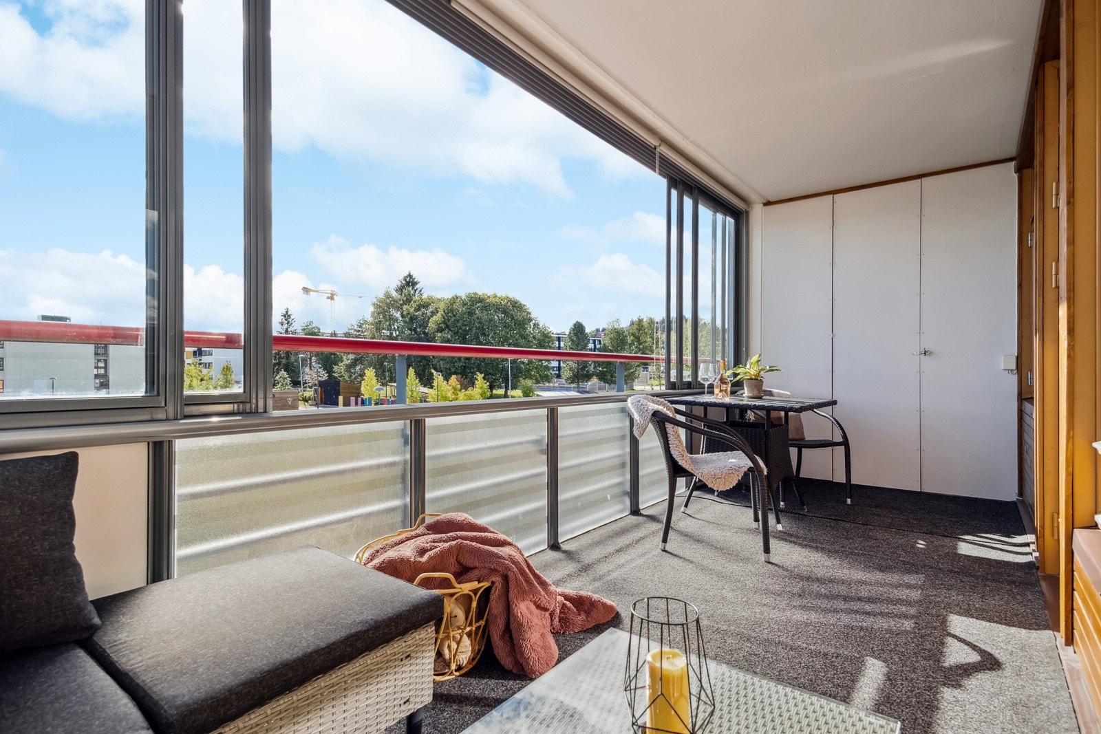 Lekker innglasset balkong på 13 kvm. Galleribilde