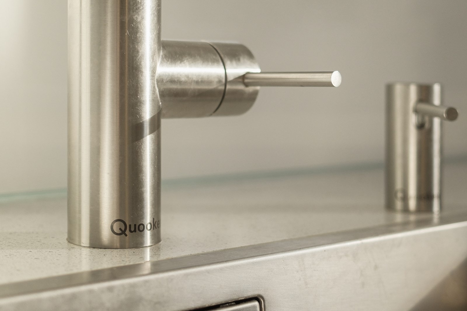 Servantbatteri med Quooker (Vannkran med kokende vann) Galleribilde