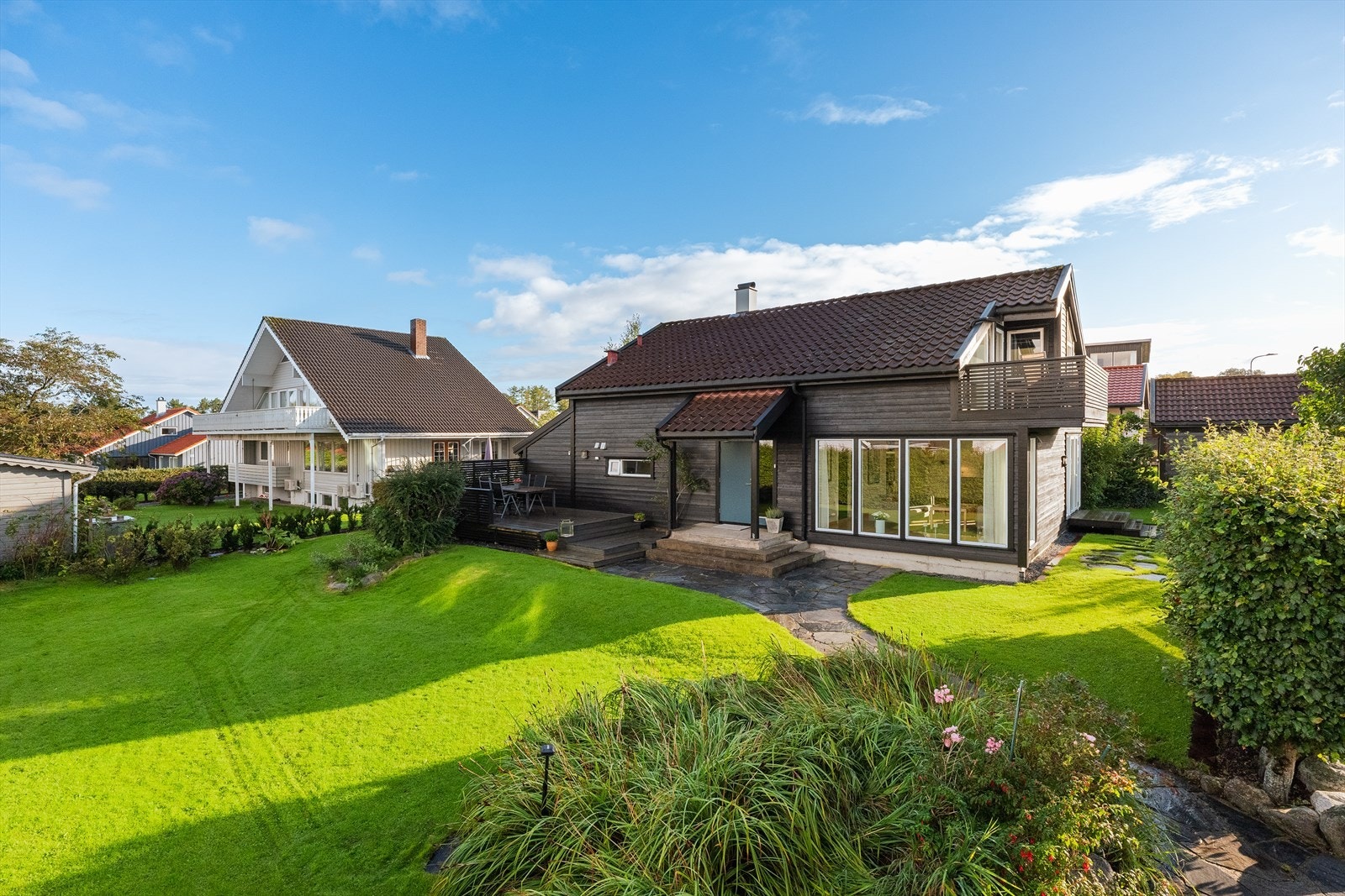 Velkommen til Skjalgsbakken 16 - Lekker enebolig med ettertraktet beliggenhet og stor, fin tomt Galleribilde