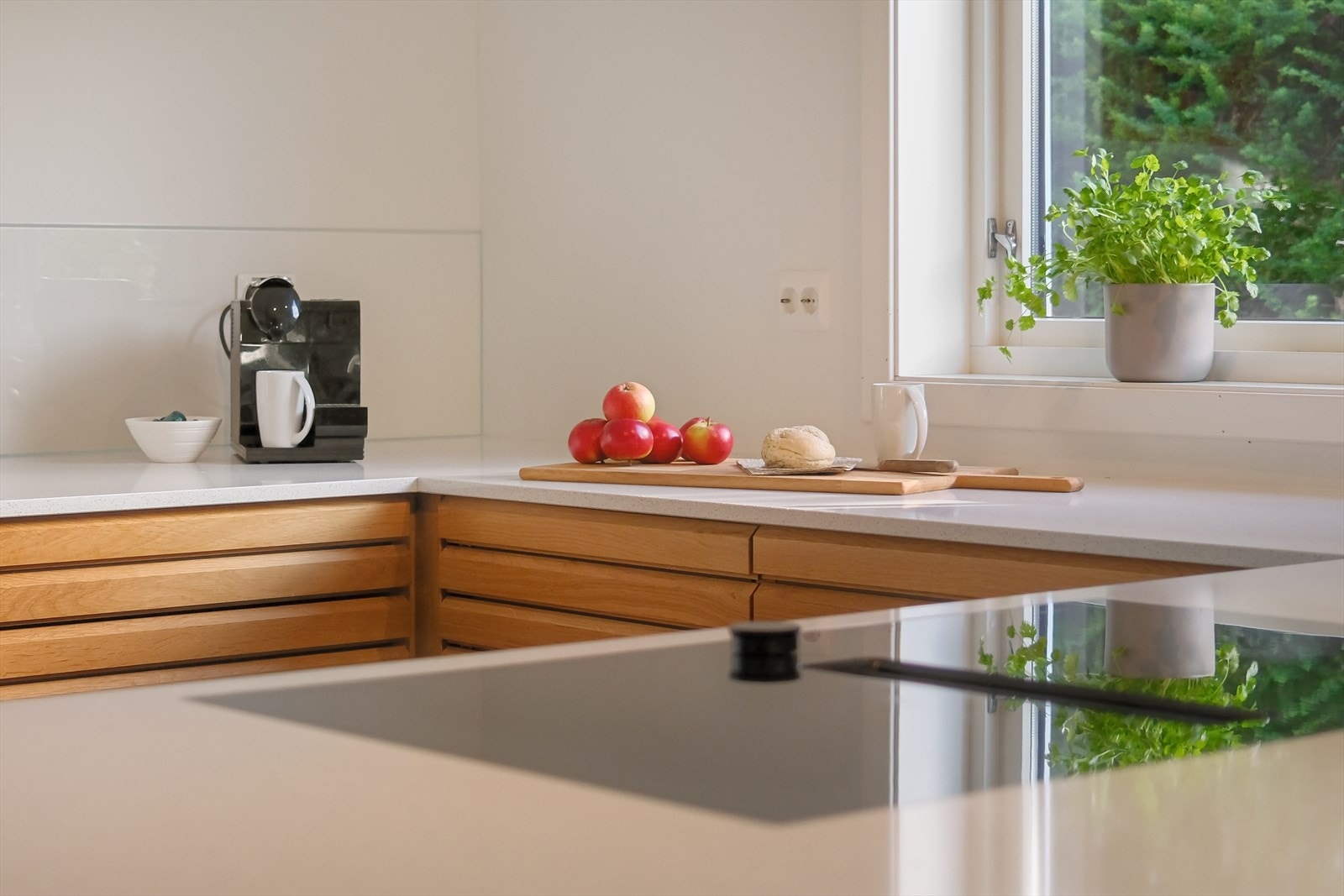 Gaggenau koketopp med integrert avtrekksvifte Galleribilde