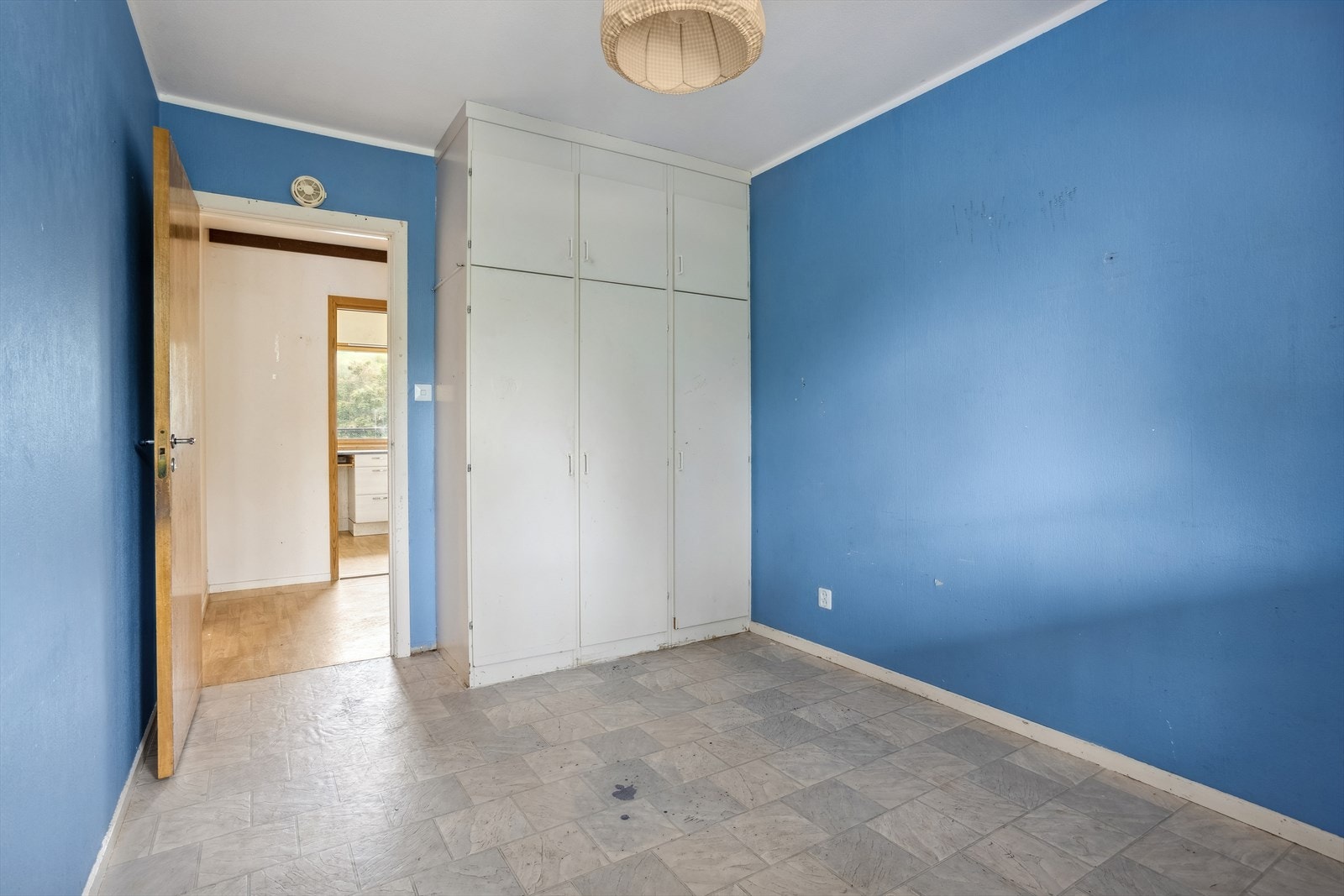 Soverom med innebygd klesskap Galleribilde