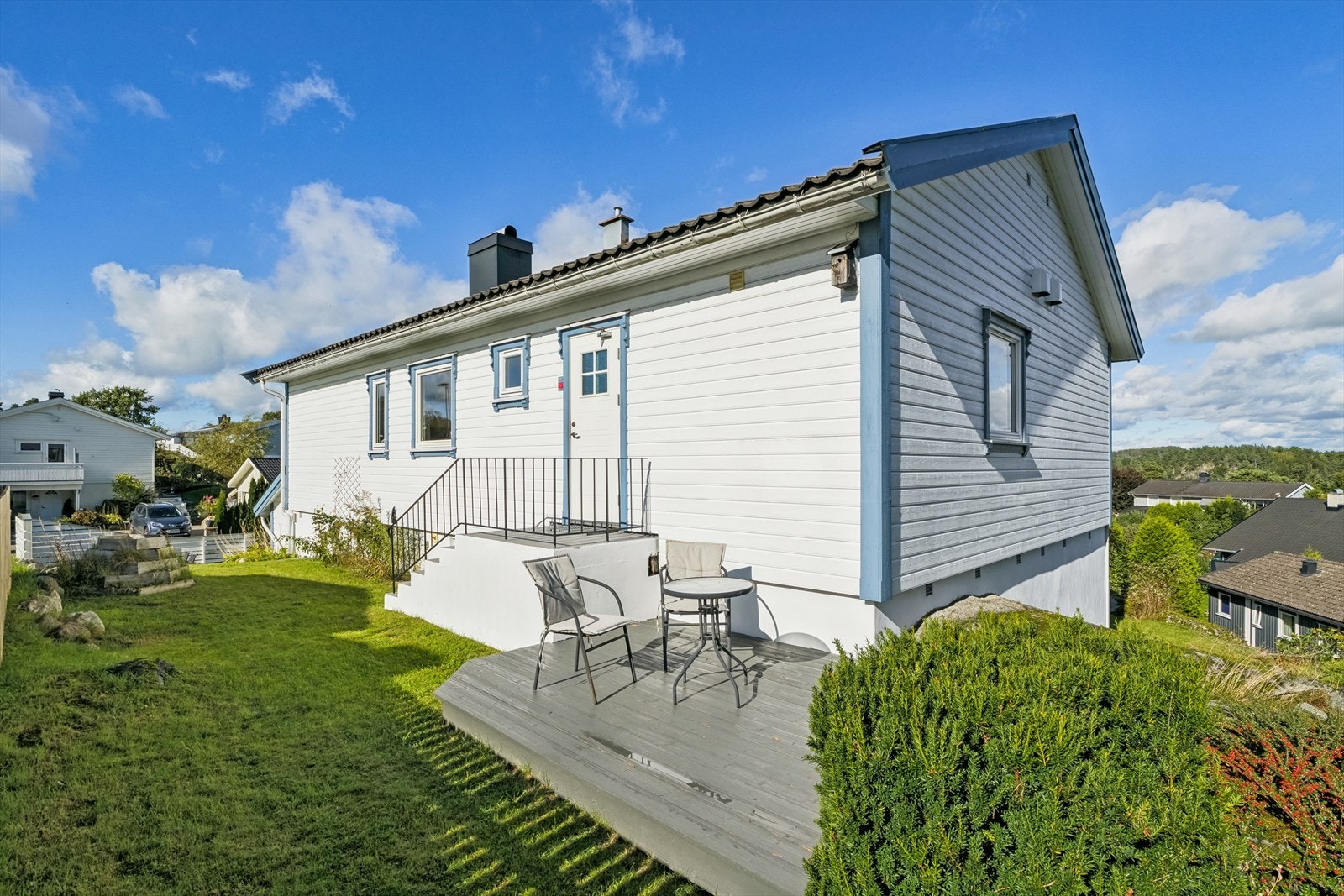 Velholdt og pen eiendom. Galleribilde