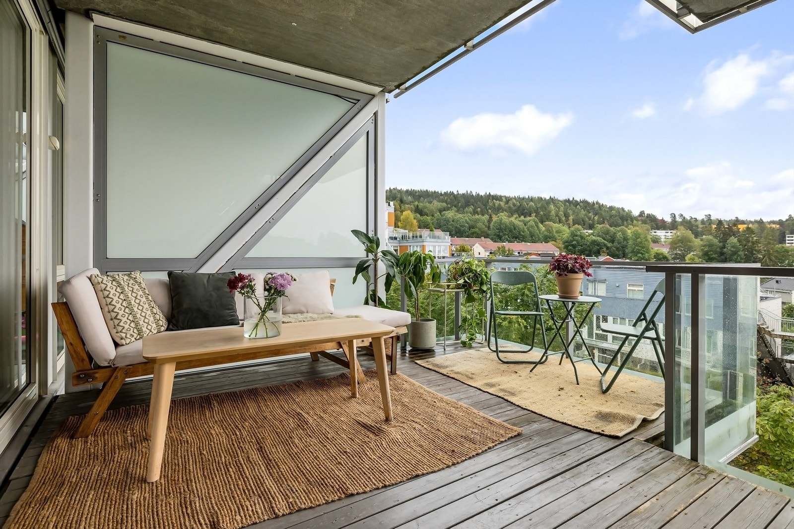 Her har man en fantastisk balkong på hele 15 kvm. Galleribilde