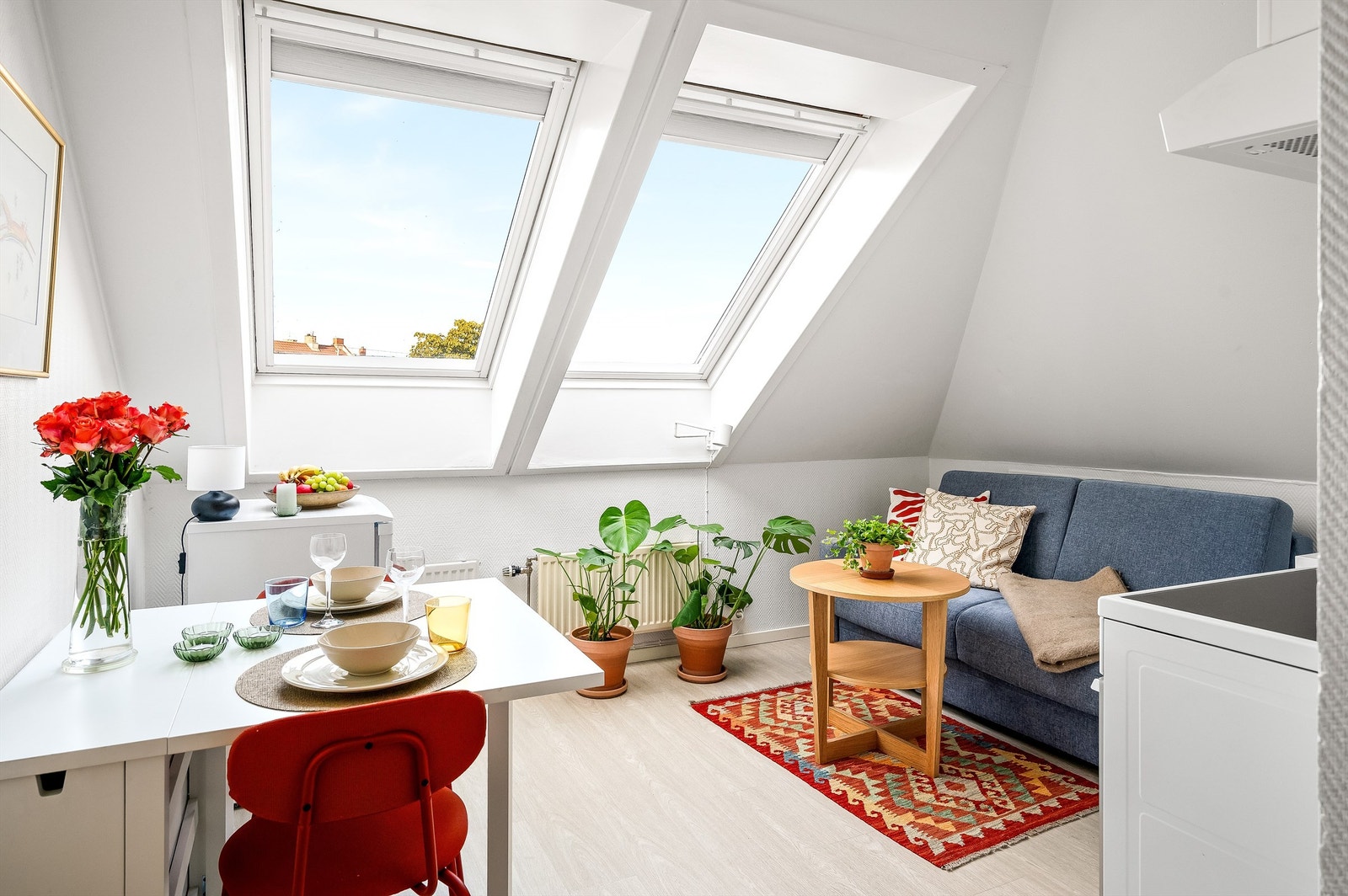 Leiligheten er en arealeffektiv 1-roms i byggets 4. og øverste etasje Galleribilde